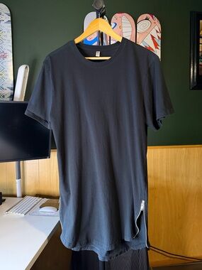 Men’s Streetwear Black Longline Side Zip T-Shirt Scalloped Hem
